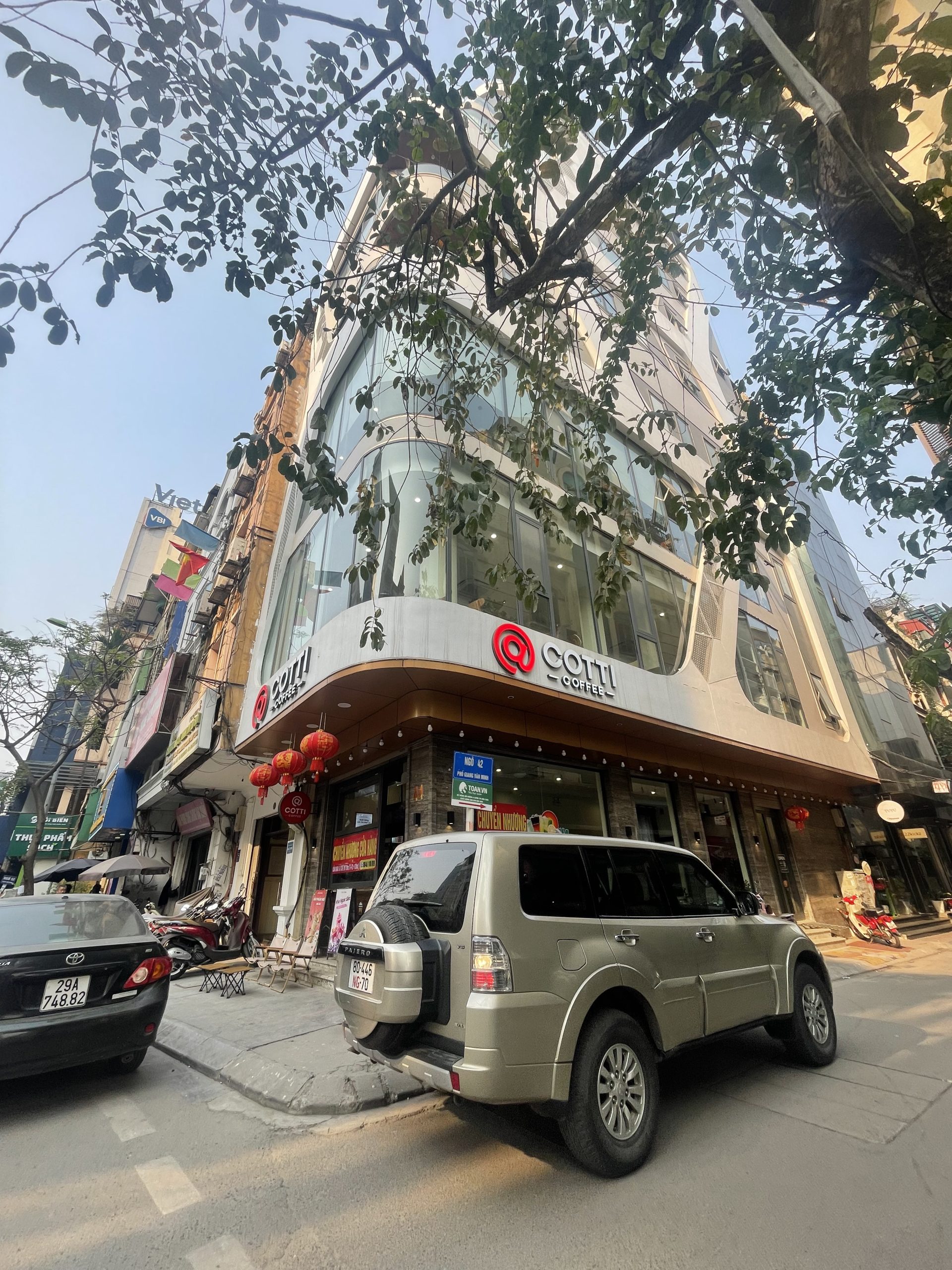 Mặt bằng kinh doanh